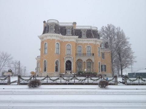 Ogle A Stunning Mansion Decked To The Nines On This Holiday Home Tour In Indiana