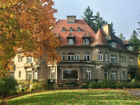 The Breathtaking Historic Home In Oregon You Must Visit This Year