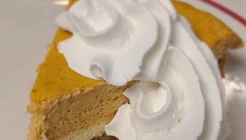 Locals Can't Get Enough Of The Homemade, Seasonal Desserts At Junkyard Cafe In Iowa