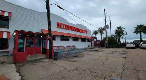 This Historic Family-Owned Restaurant Will Serve You The Most Delicious Meal Of Your Life