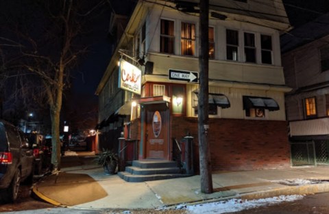 Sip A Drink In A Life-Sized Snow Globe At This Pennsylvania Restaurant This Winter