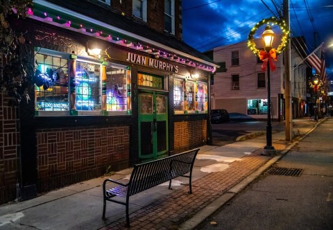 The One Unique Restaurant In New York Where You Can Eat Both Irish And Mexican Food