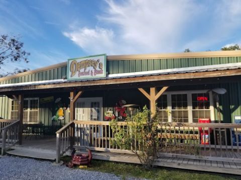 The Most Magnificent Macaroni And Cheese Is Hiding In Kiln, Mississippi