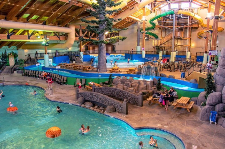 best indoor water parks in wisconsin