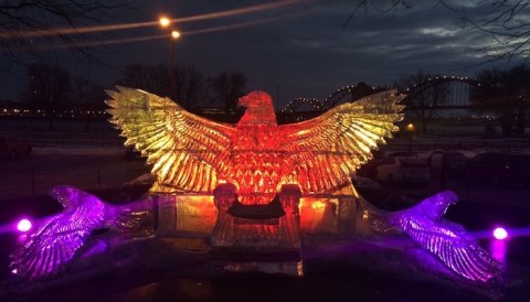 Icestravaganza Is A Marvelous Winter Wonderland In Iowa That's Made Entirely Out Of Ice