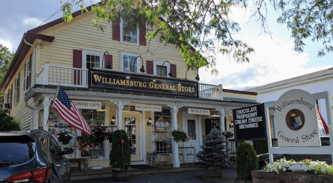 This Country Store In Massachusetts Sells The Most Amazing Homemade Fudge You'll Ever Try