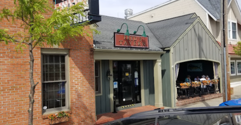 Visit Freds Tavern, The Small Town Burger Joint In New Jersey That’s Been Around Since 1934