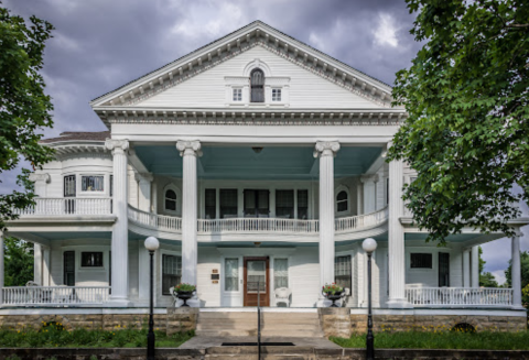 The Breathtaking Mansion In Kansas You Must Visit This Year