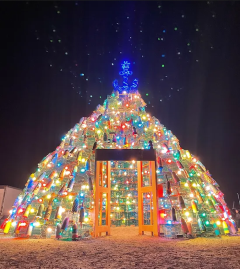 This Christmas Tree In Connecticut Is So Perfectly New England