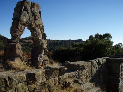 This Breathtaking Destination In Southern California Looks Like It Was Ripped From The Pages Of Harry Potter