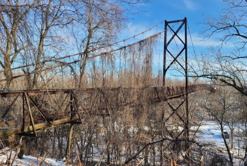 The Abandoned Sidaway Bridge In Cleveland Is One Of The Eeriest Places In America