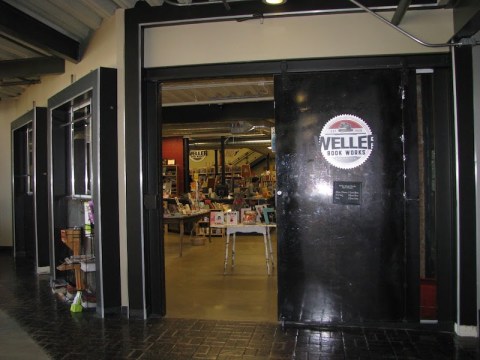 Spanning 2 Floors, This Large Family-Owned Book Store Is Hiding In Trolley Square In Utah