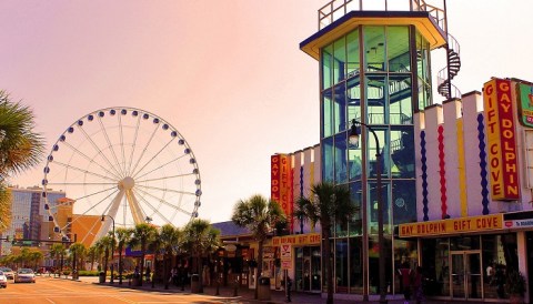 Spanning 10 Levels And 35,000 Square Feet, The Nation's Largest Gift Shop Is Hiding In South Carolina