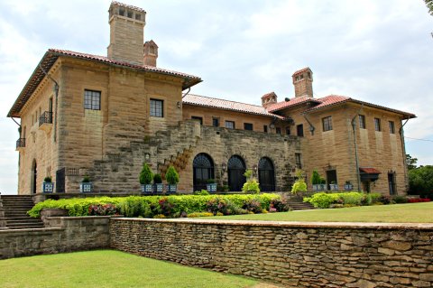 The Breathtaking Mansion In Oklahoma You Must Visit This Year