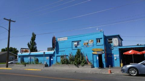 The Beach-Themed Restaurant In Idaho Where It Feels Like Summer All Year Long