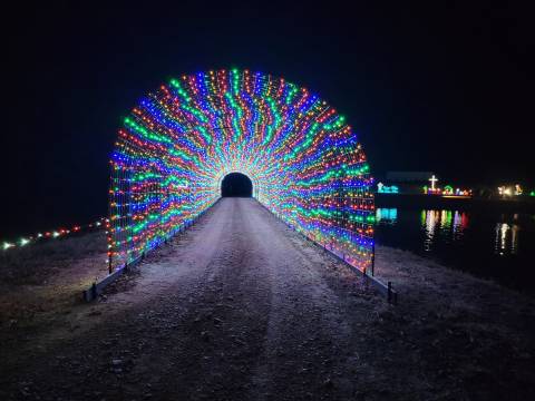 The Christmas Village In Arkansas That Becomes Even More Magical Year After Year