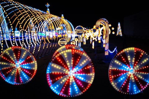 The Christmas In Color Is One Of Idaho's Biggest, Brightest, And Most Dazzling Drive-Thru Light Displays