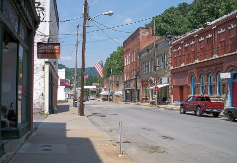 This Funky Little Town In West Virginia Is A True Hidden Gem