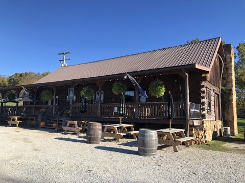 The Hidden Gem Cafe In Kentucky, Sky Bridge Station, Has Out-Of-This-World Food