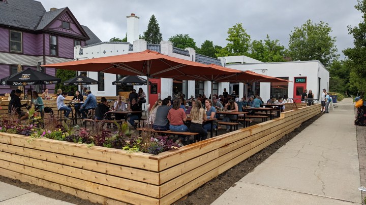 Restaurant Igloo Grand Rapids Michigan