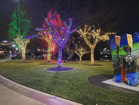 Walk Through A Winter Wonderland Of Ice This Holiday Season At The Wilmington Riverwalk In Delaware