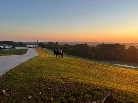 You'll Find A Luxury Glampground At This KOA In Louisiana, It's Ideal For Winter Snuggles And Relaxation