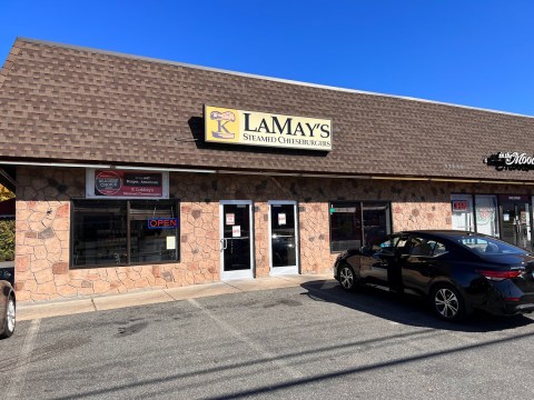 This Timeless Restaurant In Connecticut Sells The Best Steamed Cheeseburgers In America