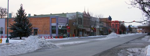 This Oregon Christmas Town Is Straight Out Of A Norman Rockwell Painting