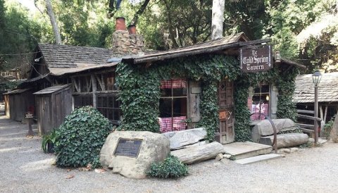 There’s A Restaurant In This Stagecoach Stop Built In 1860 In Southern California And You’ll Want To Visit