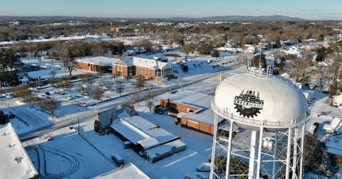 A Winter Getaway To South Carolina's Snowiest Town Is Nothing Short Of Magical