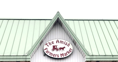 The New Jersey Amish Country Bakery With Cinnamon Rolls As Big As Your Head