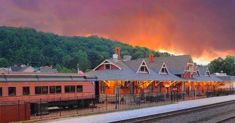 Enjoy A Scenic Train Ride And Spend The Night In A Pullman Car At This Little-Known Ohio Railroad