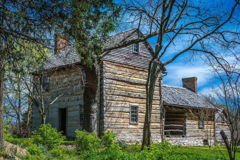 The Unique Village In Tennessee Where Time Stands Still