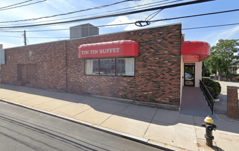 Enjoy A Delicious Asian Buffet At Tin Tin Buffet In Massachusetts