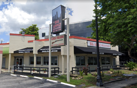 You Won’t Find Many Sandwiches The Size Of The Ones At The Big Apple Delicatessen In Florida