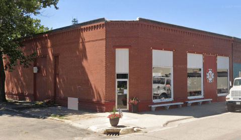 This Neighborhood Hardware Store In Nebraska Sells The Most Amazing Homemade Fudge You'll Ever Try