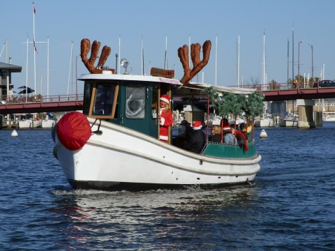 Enjoy Hot Cocoa, Holiday Music, And Water Views On This Christmas Cruise In Maryland