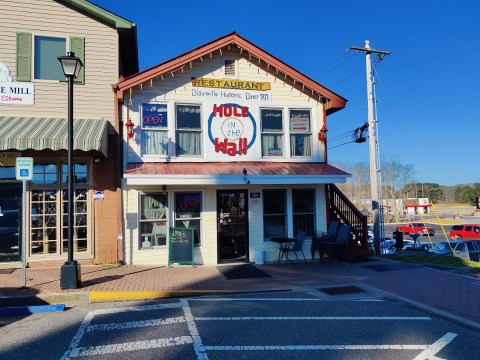 Some Of The Best Breakfast In The South Can Be Found At This Unassuming Diner In Georgia