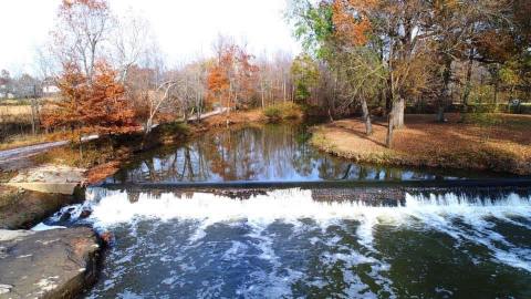 Thousands Of People Used To Flock To This Tiny Kentucky Town To Experience Its Healing Mineral Waters