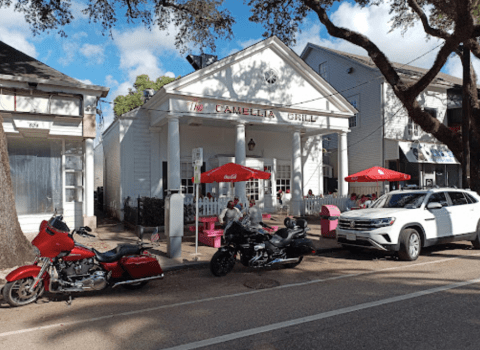 You Can Watch Your Meal Cook At Camellia Grill, A One-Of-A-Kind Place To Dine In Louisiana