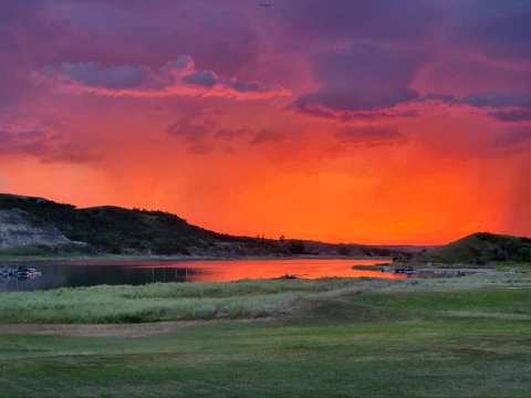 Here Are 14 Of The Most Beautiful Lakes In North Dakota, According To Our Readers