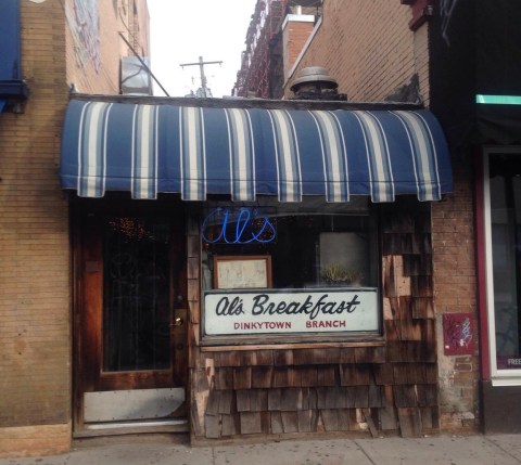 This Tiny Restaurant In Minnesota Always Has A Line Out The Door, And There's A Reason Why