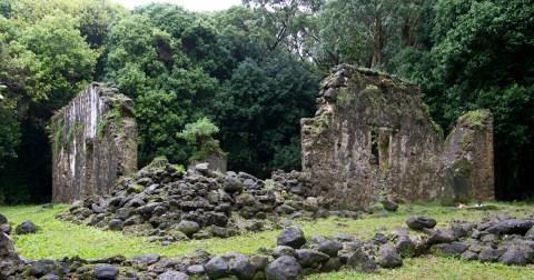 We Dare You To Take This Road Trip To Oahu's Most Abandoned Places