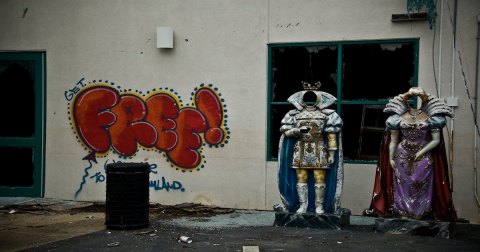 The Abandoned Six Flags In Louisiana Is One Of The Eeriest Places In America