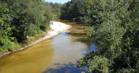 Everyone Used To Flock To This Tiny Mississippi Town To Experience Its Healing Mineral Waters