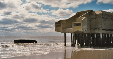 10 Staggering Photos Of An Abandoned WWII Bunker Hiding In New Jersey