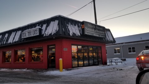 This Tiny Restaurant In Indiana Always Has A Line Out The Door, And There's A Reason Why