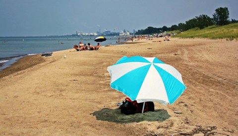 6 Stunning Indiana Beaches That Look And Feel Like The Ocean