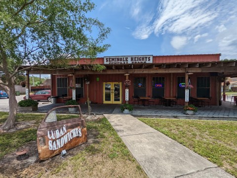 This Old-Time General Store Is Home To The Best Sandwiches In Florida