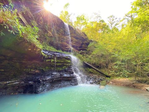 The Hike To This Pretty Arkansas Waterfall Is Short And Sweet